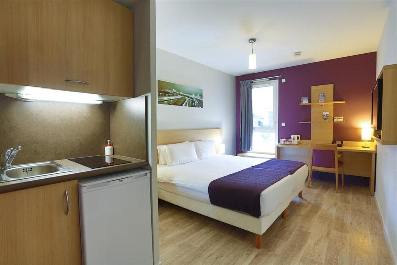 Eastlodge Lyon Est Eurexpo Saint-Priest  Room photo
