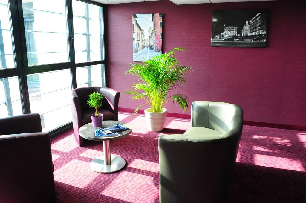 Eastlodge Lyon Est Eurexpo Saint-Priest  Interior photo